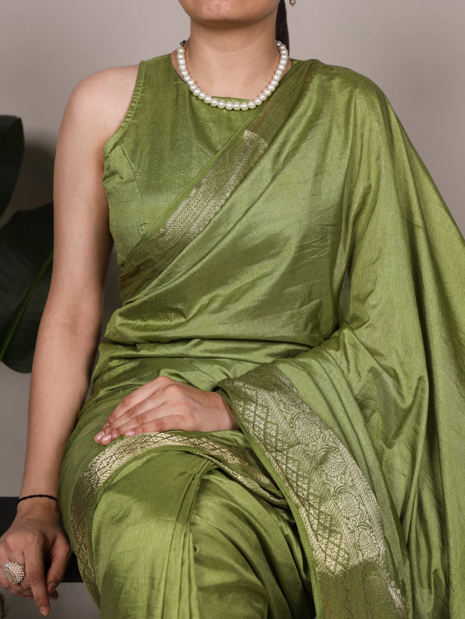 Taraa L 7915 Nylon Dola Silk Zari Weaving Saree Collection