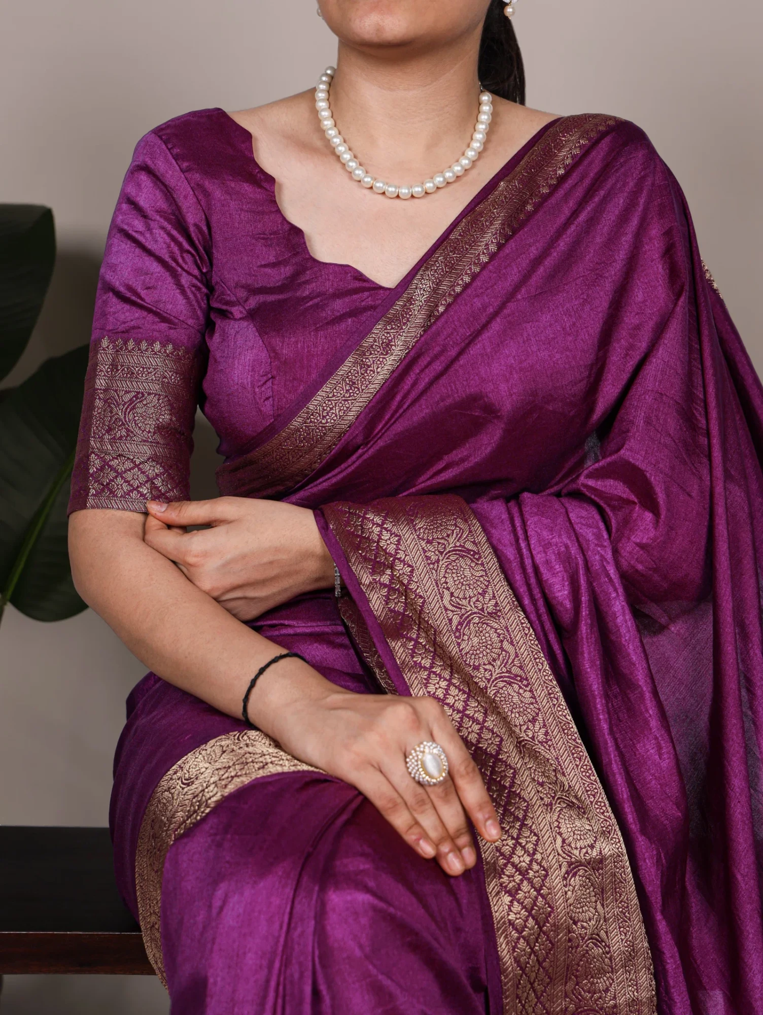 Taraa L 7915 Nylon Dola Silk Zari Weaving Saree Collection