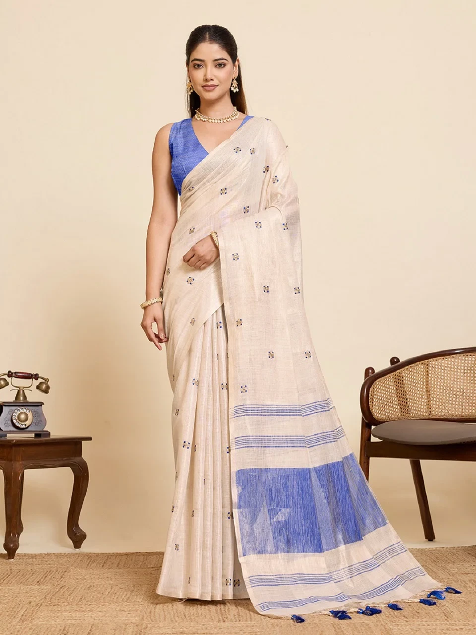 Maahi 223 Linen Silk Embroidery Worked Saree Collection