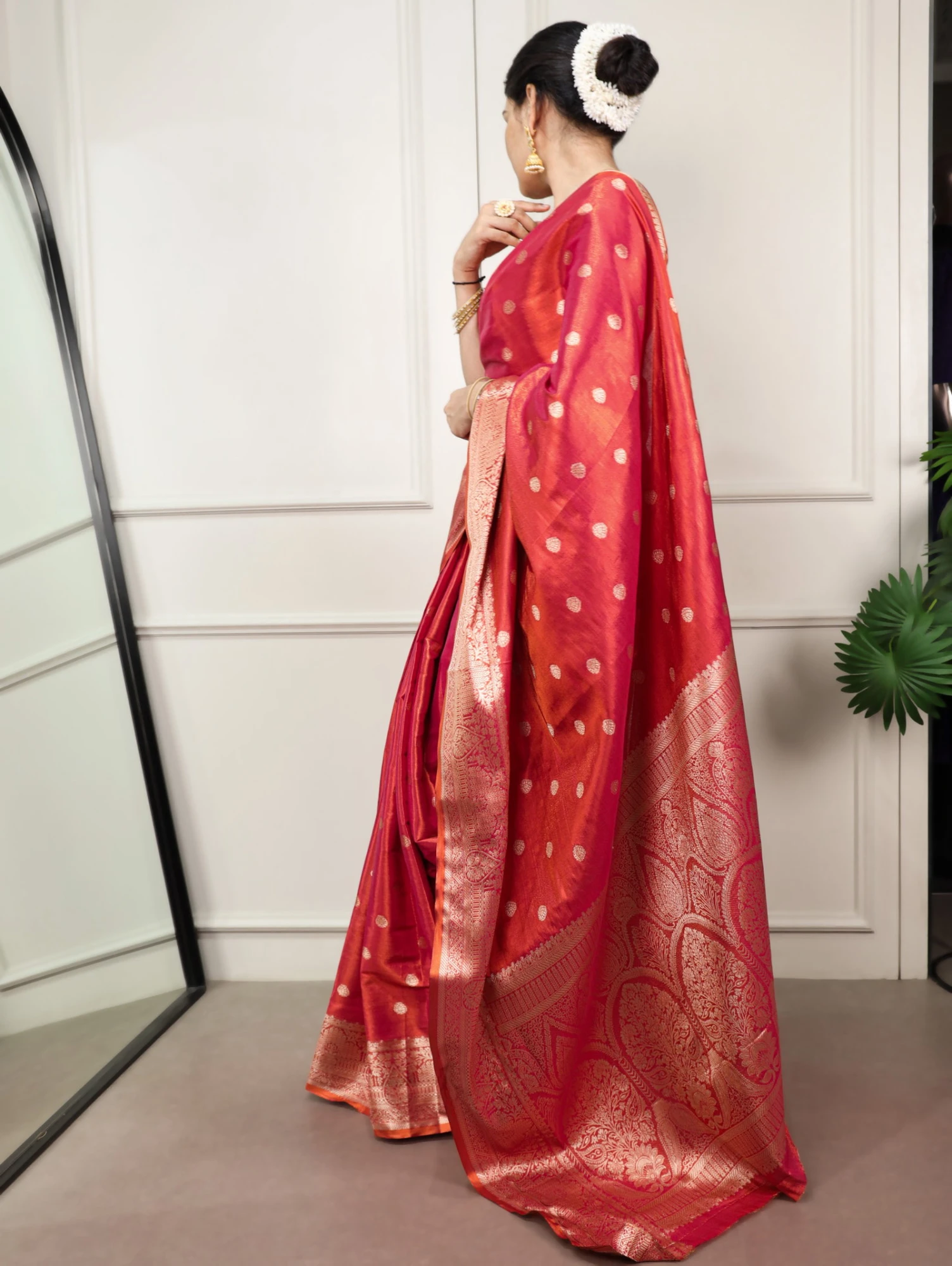Taraa L 8003 Kasavu Zari Weaving Traditional Saree Collection