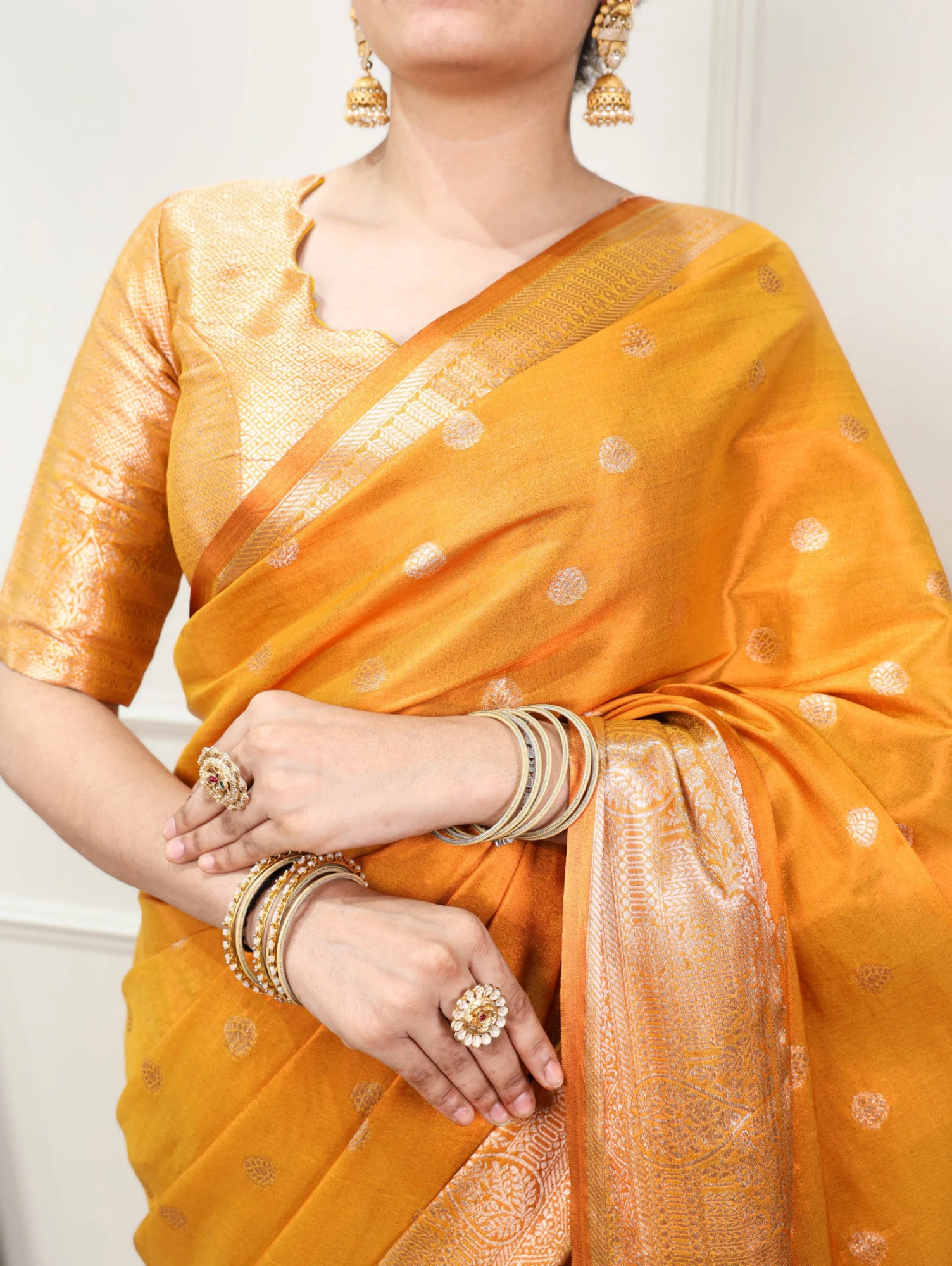 Taraa L 8003 Kasavu Zari Weaving Traditional Saree Collection